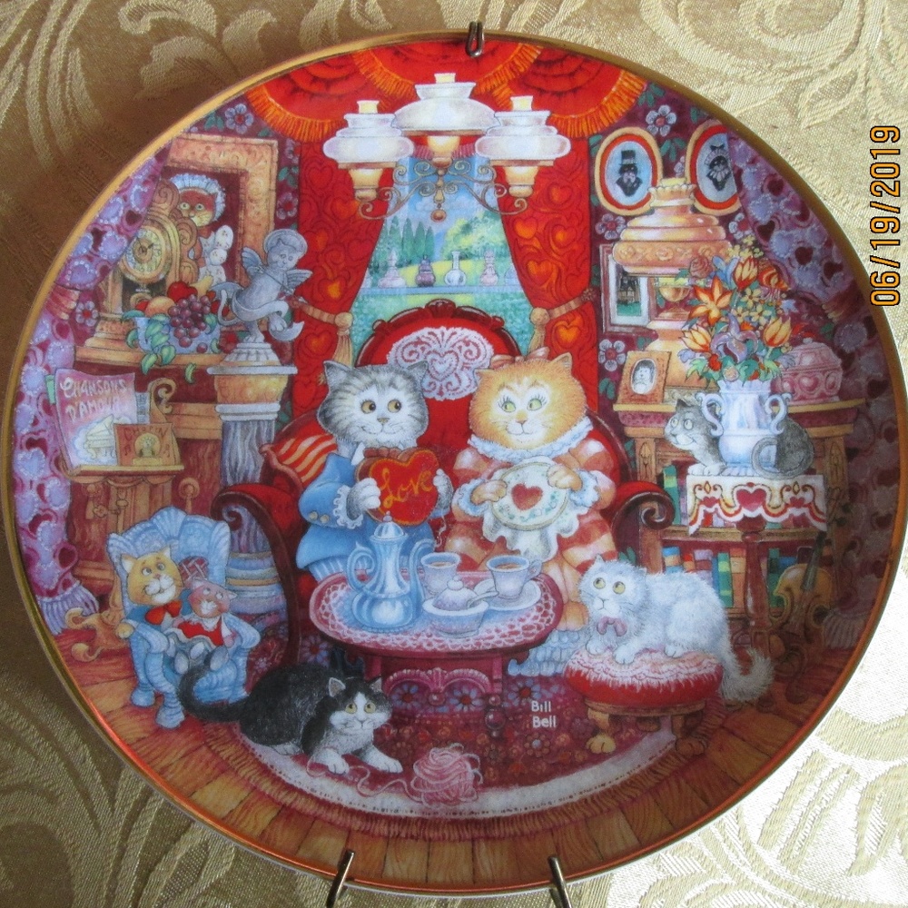 FRANKLIN MINT COLLECTOR PLATE, WHISKER WUV, BELL